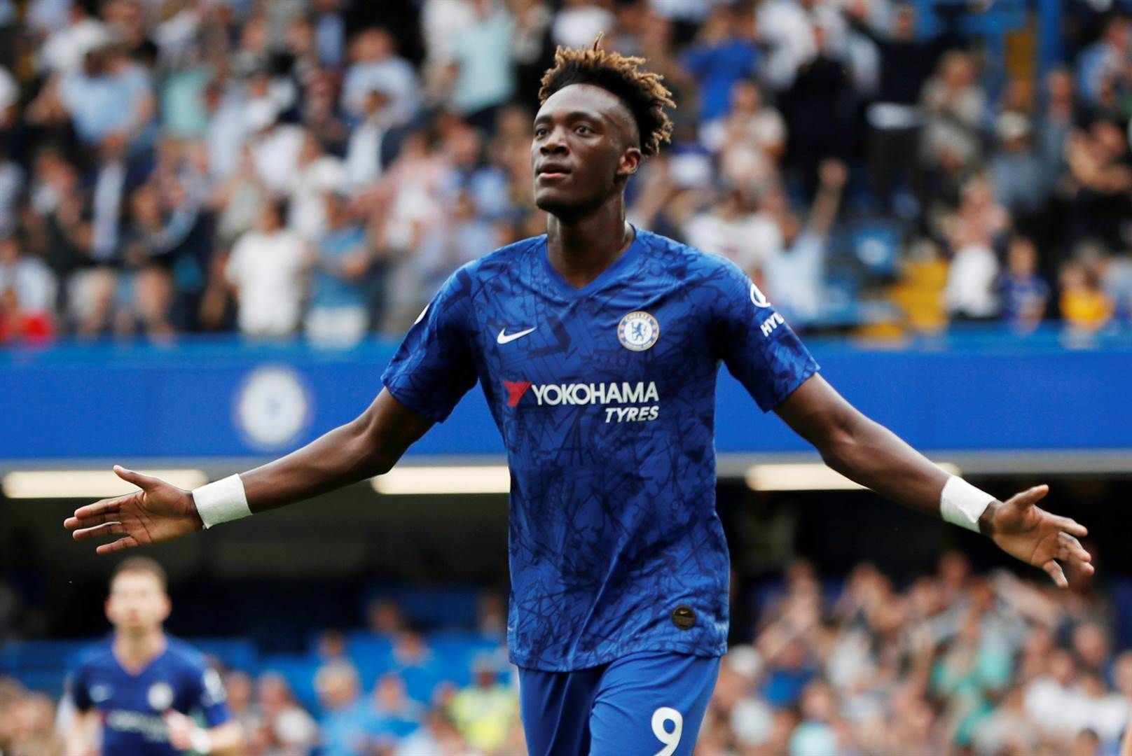 6. Tammy Abraham (Chelsea) - 11 goals (22pts)