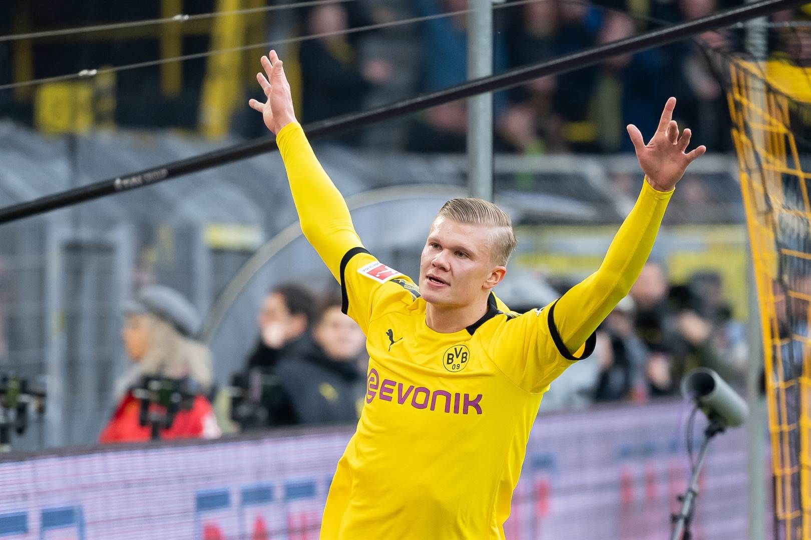 2. Erling Haaland (RB Salzburg, BVB) - 10 goals