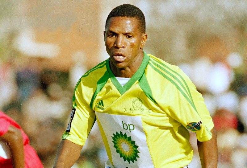 LM - Alex Bapela - Left and right, he would give y