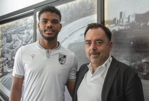 Lyle Foster – Vitoria Guimaraes
