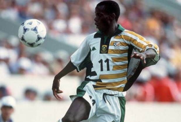 Helman Mkhalele (pictured with Bafana Bafana) – Ka Helman Mkhalele (pictured with Bafana Bafana) – Ka