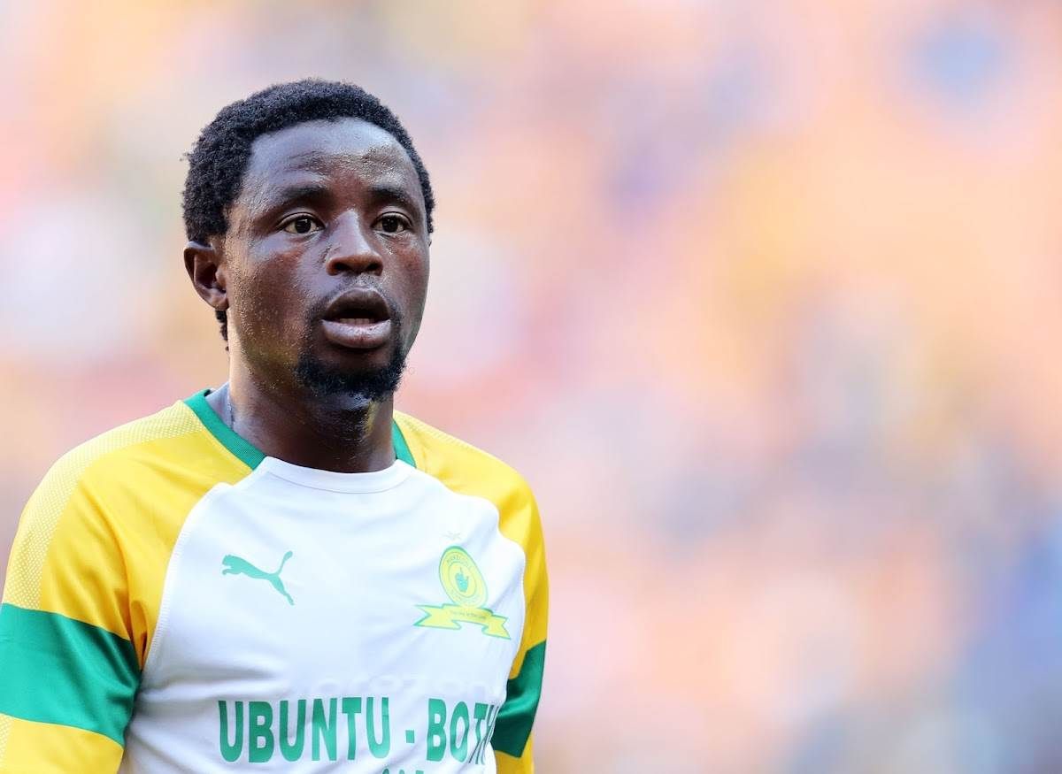 Lucky Mohomi (30) - midfielder