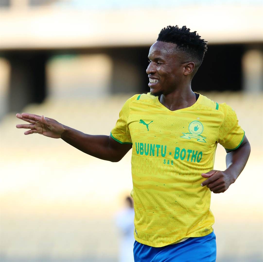 LW: Themba Zwane (Mamelodi Sundowns) – R25.7 milli
