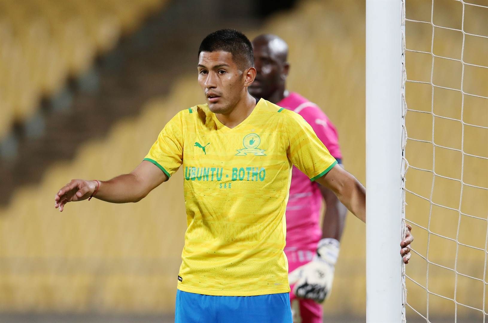 RW: Erwin Saavedra (Mamelodi Sundowns) – R17.1 mil