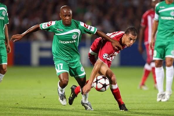 Tsepo Masilela – Maccabi Haifa, Israel (2008/09 & 