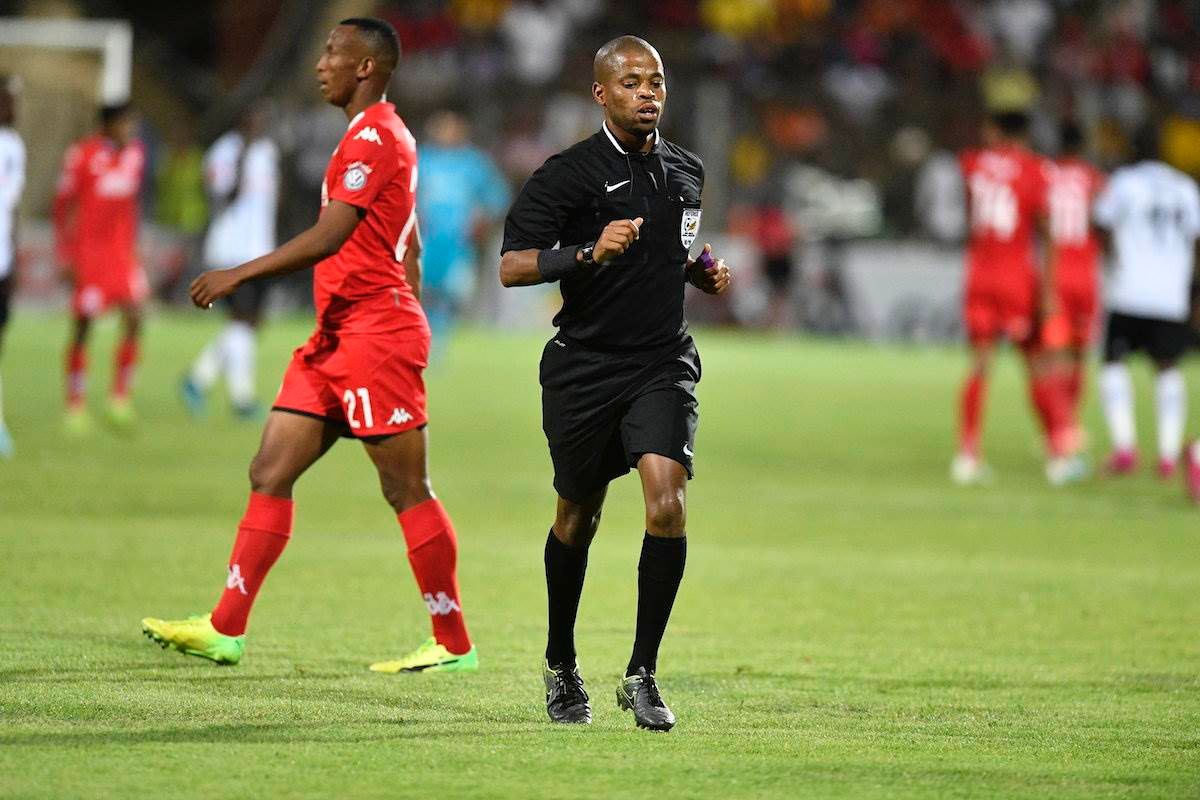 Referee Abongile Tom